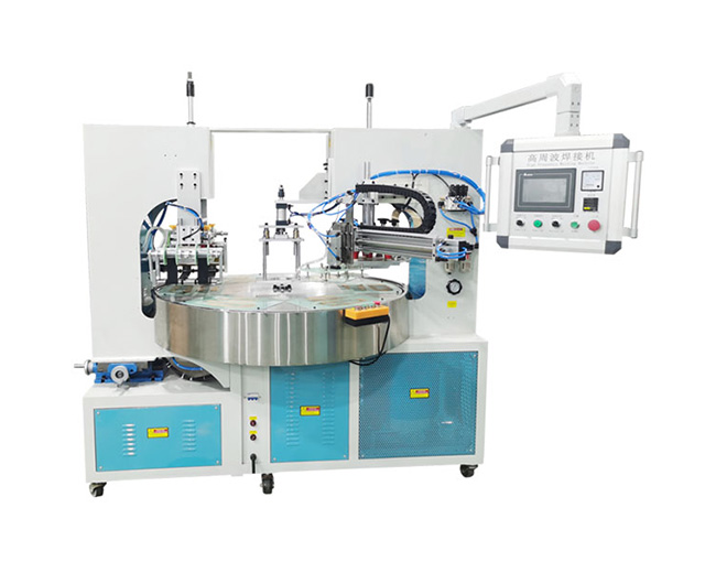 Embossing Comfort of Sheepskin Gloves on Embossing Machines